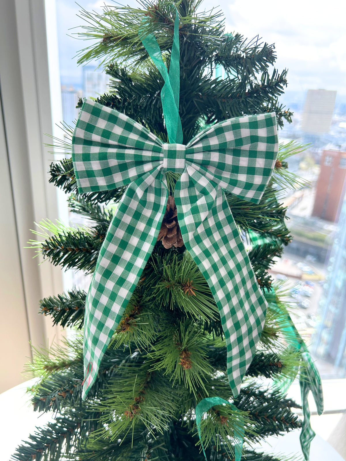 Green Gingham Christmas Tree Bow