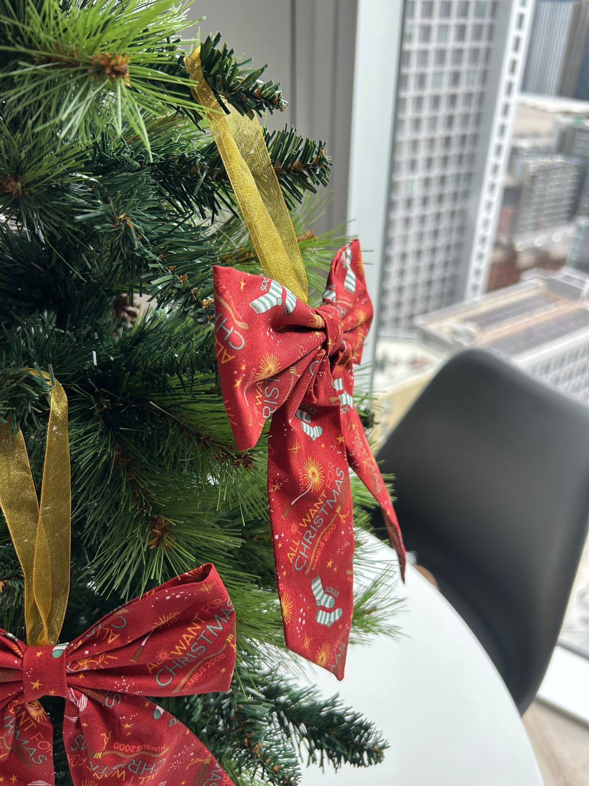 Wizard Broomstick Red Christmas Tree Bow