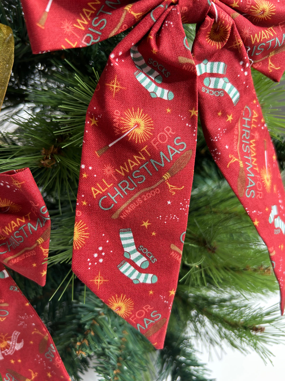 Wizard Broomstick Red Christmas Tree Bow